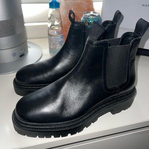 Black H&M Chunky Chelsea Boots
